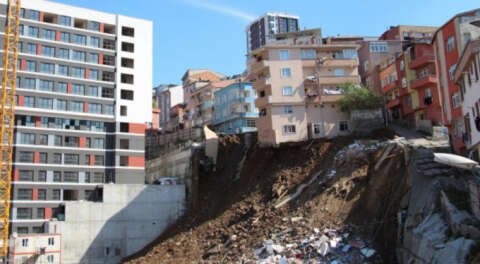 İstanbul'da bina çöktü 10 bina tahliye edildi