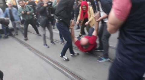 Taksim'de 'Yeryüzü Sofrası'na polis müdahalesi