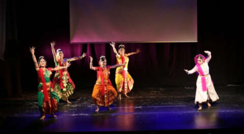 Nilüfer'de Hint dansları rüzgarı esti