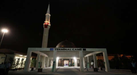 Bursa Şehirlerarası Terminal Camii ibadete açıldı