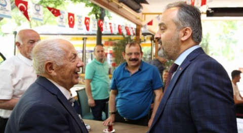 Alinur Aktaş'tan Bursa'da bayram ziyaretleri