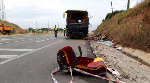 Çanakkale yolunda feci kaza; 4 ölü, 48 yaralı