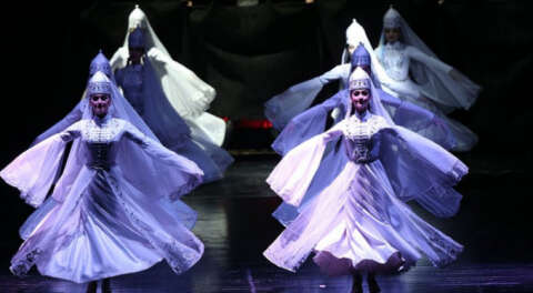 Bursa'da Kafkas dansları rüzgarı esti
