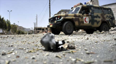 Yemen'de askeri geçit töreninde saldırı; 25 ölü