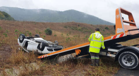 VakıfBank Spor ekibi Bursa'da kaza yaptı; 3 yaralı