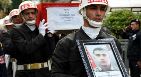 Kazada hayatını kaybeden er Bursa'da toprağa verildi