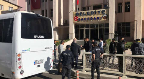 HDP'li beş belediye eşbaşkanı tutuklandı
