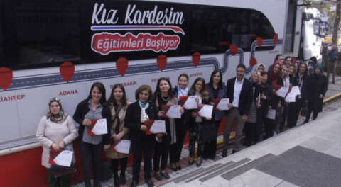 "Kız Kardeşim Eğitim Tırı" Bursa'da