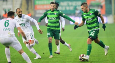 Bursaspor'a sahasında Giresunspor şoku; 2-3