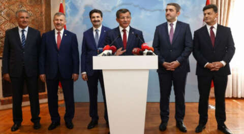 Davutoğlu'nun partisi için başvuru yapıldı