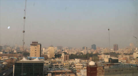 İran'da hava kirliliği alarmı; Eğitime ara verildi