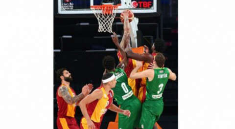 Basketbol; Bursaspor Galatasaray'a 84-70 yenildi
