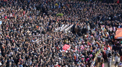 Türkiye İdlib şehitlerini uğurladı