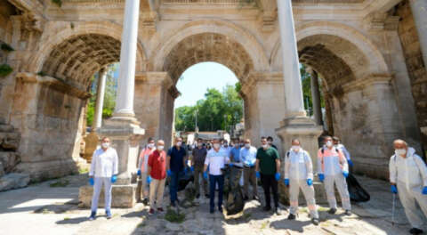 Türkiye'nin ilk dijital demokrasisi Muratpaşa'da