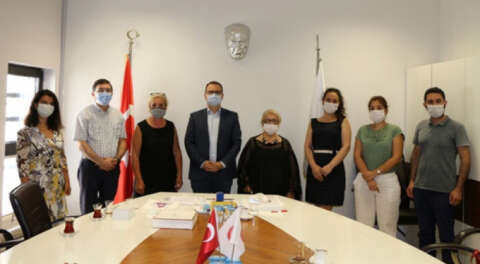 Eczanelerden 'Şiddete Maske Olma' projesine destek
