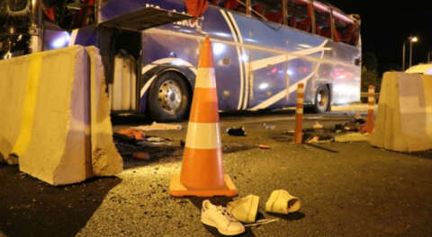 Bursa'da yolcu otobüsü devrildi; 1 ölü, 16 yaralı