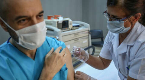 BUÜ'de Kovid-19 aşı denemelerine başlandı