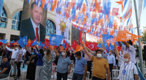 AK Parti Yıldırım'da Ali Erbay yeniden başkan