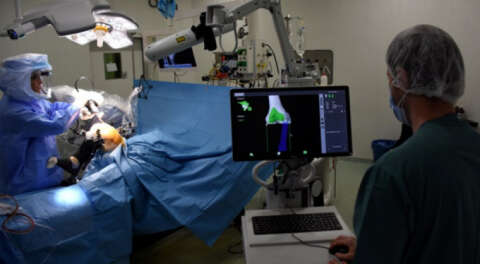 Diz ve kalçada robotik cerrahiyle hata riski sıfıra iniyor