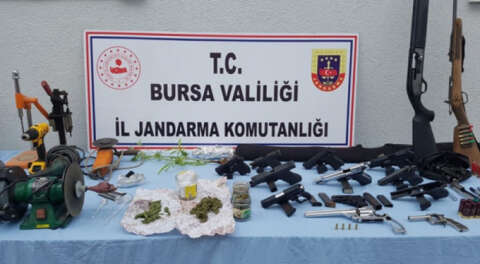 Kaçak silah imalathanesine operasyon; 2 gözaltı