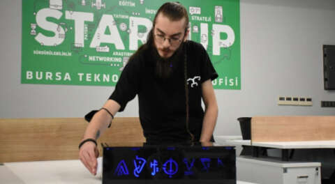 Girişimci gençler "dijital masa oyunu" üretti