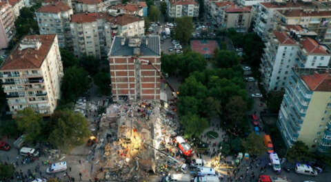 İzmir, son 111 yılda 6 ve üzerinde 8 deprem yaşadı
