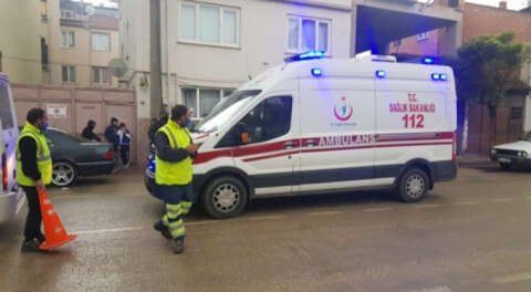 İnegöl'de servis aracının çarptığı çocuk yaralandı