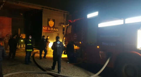 İnegöl'de fabrikada çıkan yangın söndürüldü