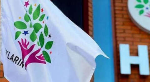 'Ülkeye yapabileceği tek iyilik istifa etmektir'