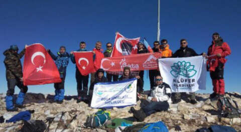 Uludağ'ın zirvesinde Atatürk'ü andılar