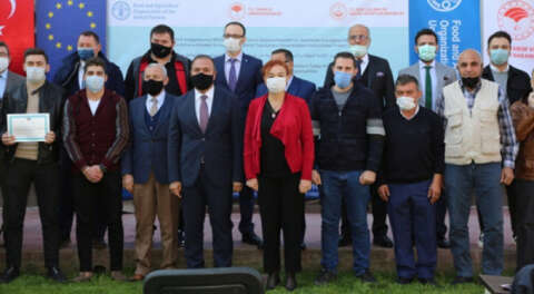 Uygulamalı Çiftçi Okulu'nda dersler başladı