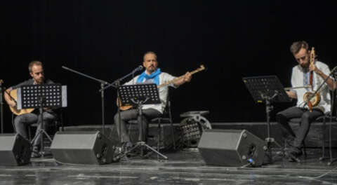 Bursa'da Uygur müzikleri konseri ilgi gördü