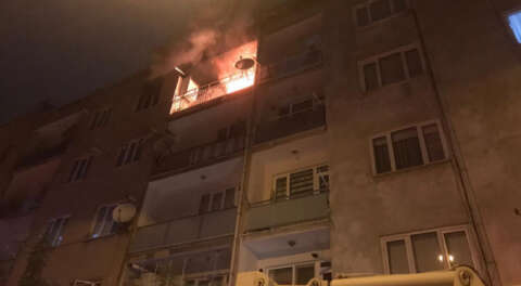 İnegöl'de 4. katta korkutan yangın