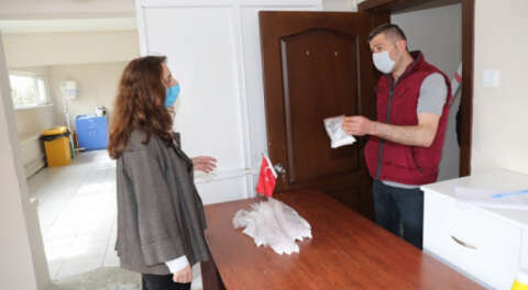 Mudanya Belediyesi'nden ücretsiz dezenfektan