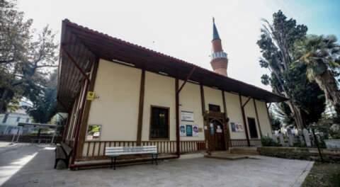 Bursa'daki 'Vaniköy Camisi' 346 yıldır ayakta