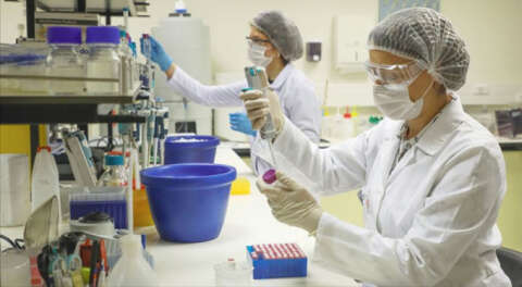 Bakanlıktan Kovid-19 testinde fahiş fiyatlara yaptırım