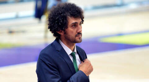 Frutti Extra Bursaspor, başantrenör ile yollarını ayırdı