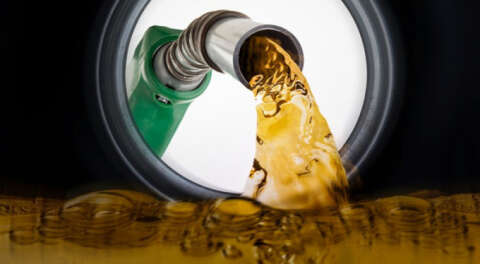 Benzine bu gece yarısı büyük zam geliyor