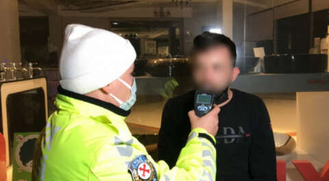 Kısıtlamaya uymayan alkollü sürücü yakalandı