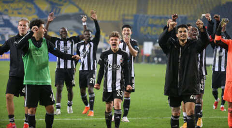 Kadıköy'de gollü derbinin galibi Beşiktaş