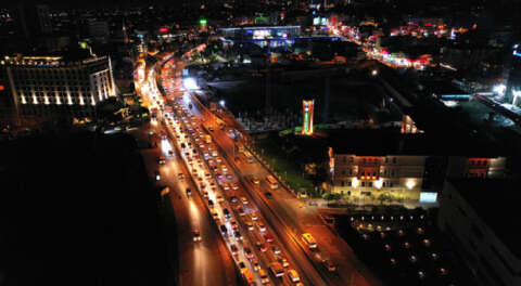 Bursa'da sokağa çıkma yasağı öncesi yoğun trafik