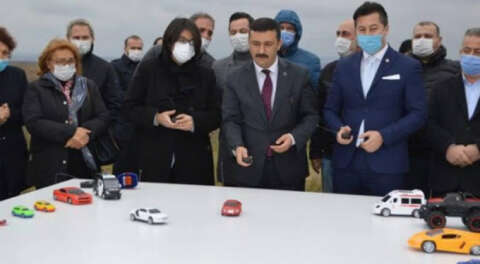 Türkoğlu: Saraylara para var, Test Merkezine yok