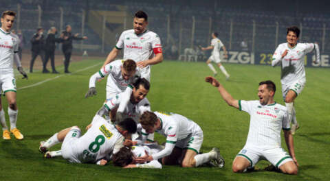 Bursaspor'un gençleri galibiyeti seriye bağladı