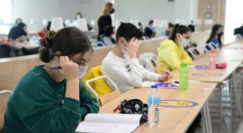 Şahinkaya Liseleri Bursluluk Sınavına yoğun ilgi