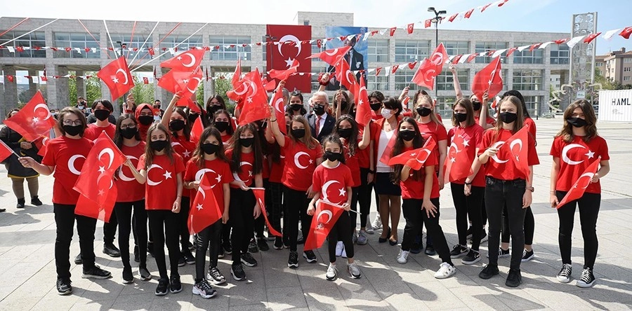 Bursa'da kısıtlamada 23 Nisan kutlamaları