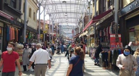 Bursa'da salgın nedeniyle 20 bin iş yeri kapalı kaldı