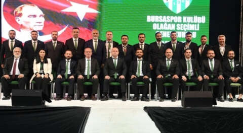 Bursaspor'un yeni yönetimi görev dağılımı yaptı
