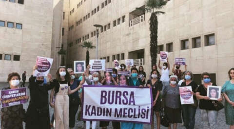 Bursa Kadın Meclisi Serpil Şentürk cinayeti davası için adliyedeydi