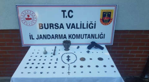 Bursa'da tarihi eser satanlara suçüstü; 4 gözaltı