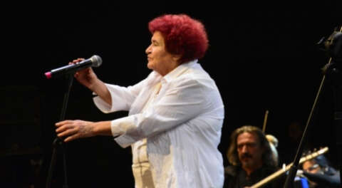 Selda Bağcan ve Senforock müzik grubuna yoğun ilgi